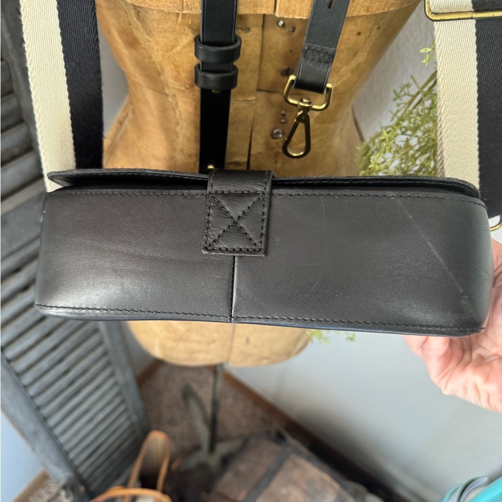 Madewell Black Leather Crossbody Bag with 2 adjustable straps - Picture 4 of 6
